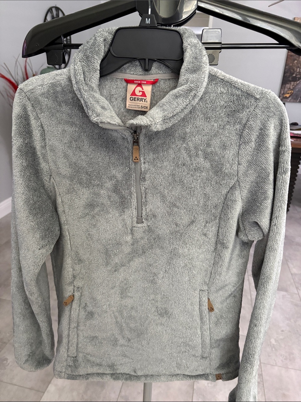 Gerry Weber Light Silver Gray Plush Sherpa Fleece Cowl Pullover Quarter Zip